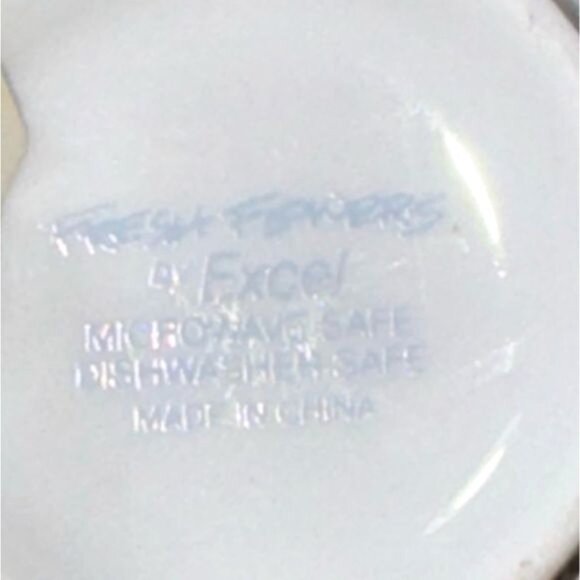 Excel Fresh Flowers Porcelain Mug With Floral Pattern & Handle - Picture 3 of 7